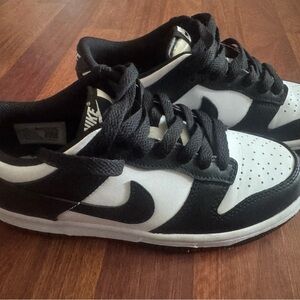 Nike Kids Black and White Low-Top Sneakers